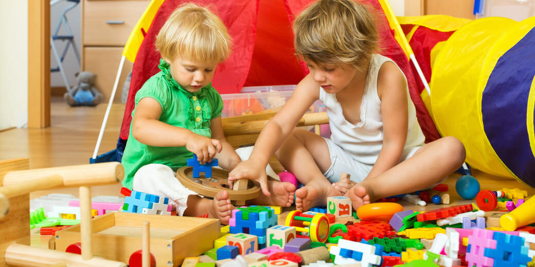 Nettoyer les jouets des enfants avec des produits naturels